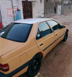 Peugeot 405